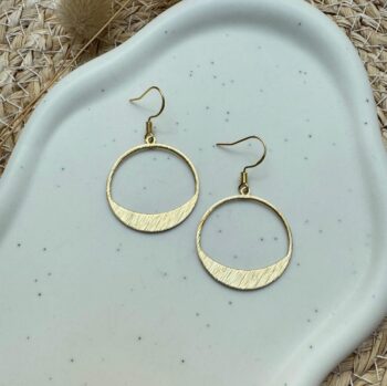 Goldene Ohrringe Creolen strukturiert, Große Hängeohrringe geometrisch, Statement Schmuck Minimalist, Boho Ohrringe Gold matt, Geschenk