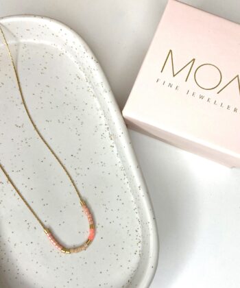 Zierliche Miyuki Kette, Feine Boho Kette, Layering Kette, Coral, schlichte, minimalistische Kette, Brautjungfern Geschenk, Edelstahl Gold