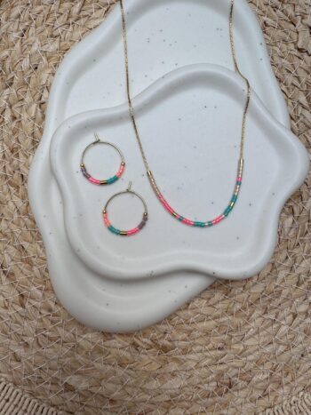 Bunte Miyuki Perlenkette aus Edelstahl – Sommerliche Boho Halskette in Pink, Türkis und Beige | Wasserfest & Minimalistisch
