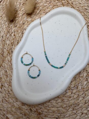 Zarte Perlenkette Gold mit Teal & Türkis – Filigrane Miyuki Halskette – Minimalistischer Sommerschmuck – Kurze Kette für Layering – Geschenk